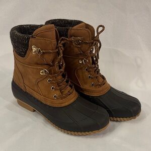 Tommy Hilfiger Tan and Black Lace-Up Boots